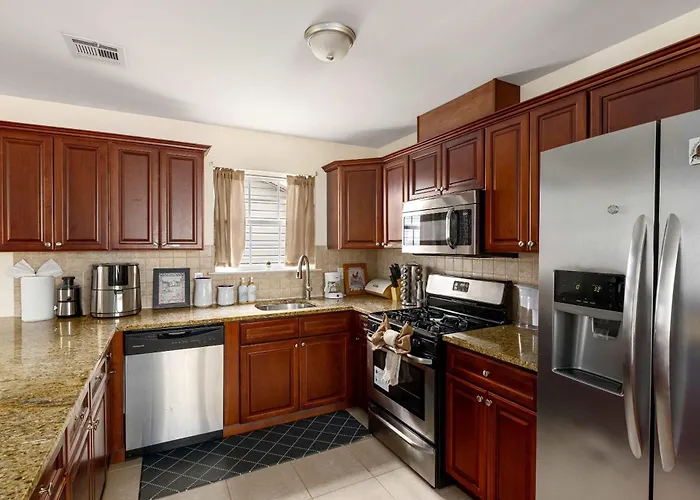 Stylish 3Br Newark Apartment Near World Cup Games